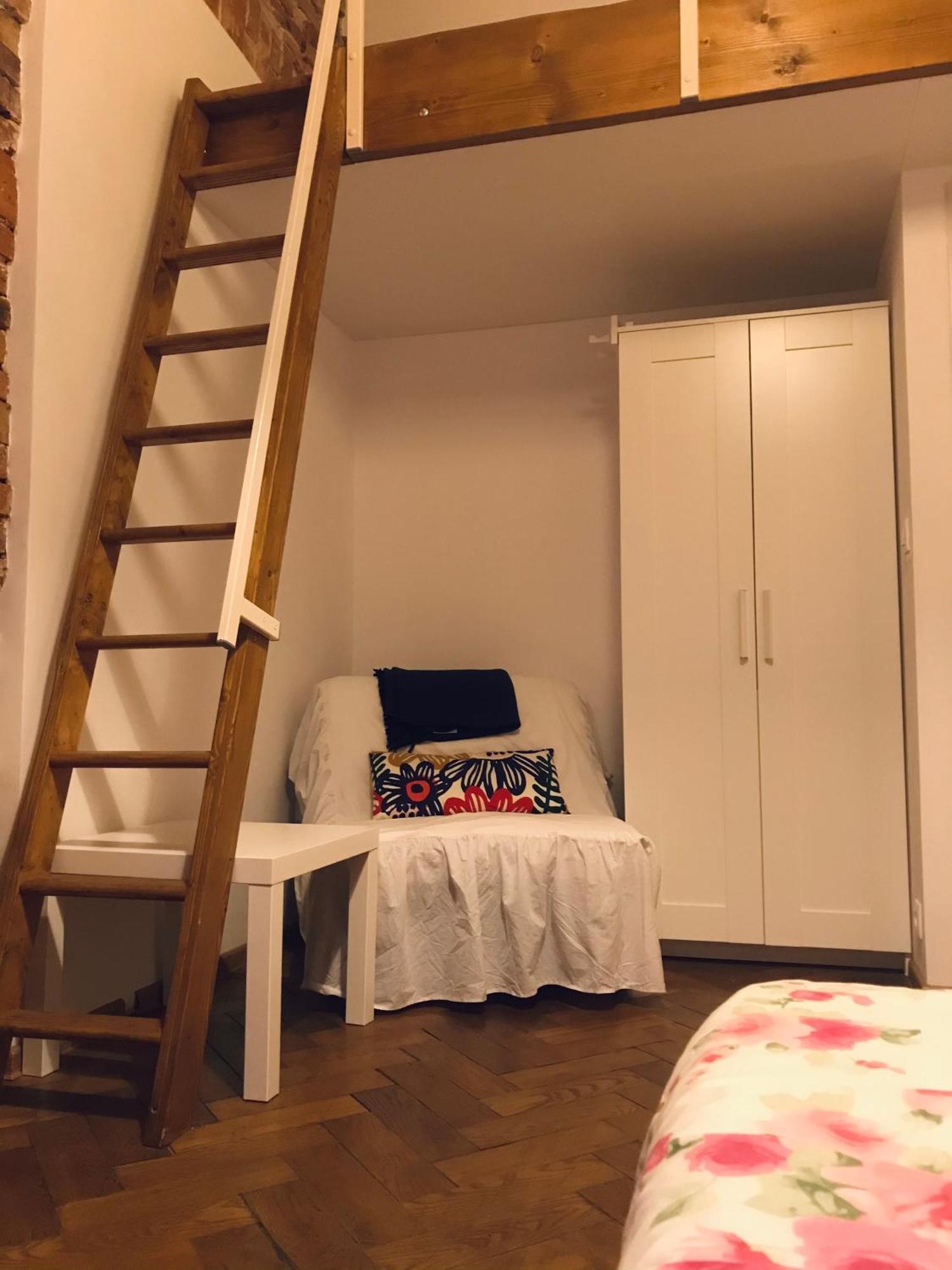 Wawel Hostel Красков Екстериор снимка